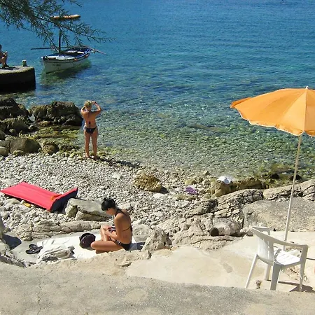 Διαμέρισμα Family Friendly Seaside Prizba, Korcula - 14597
